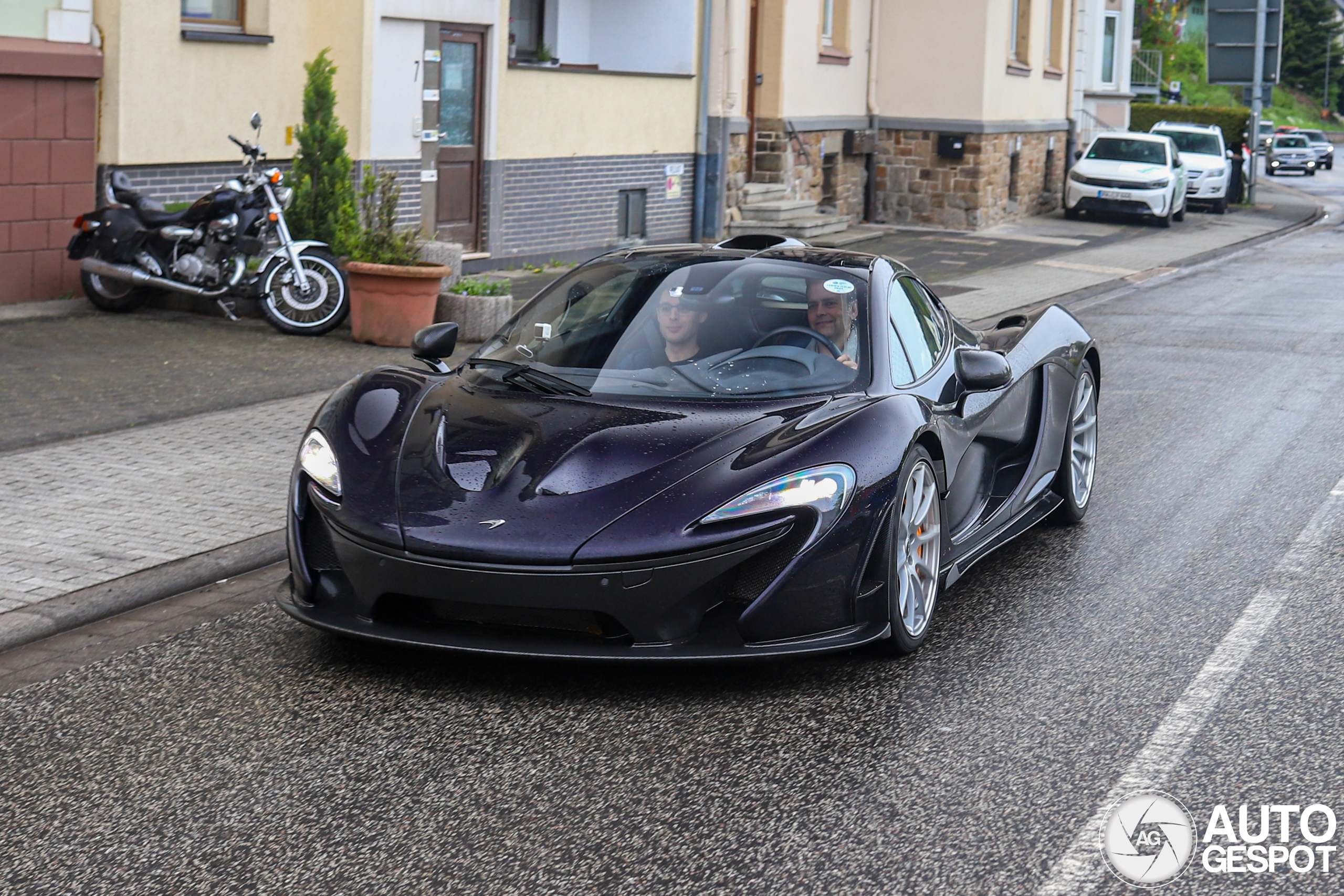 McLaren P1