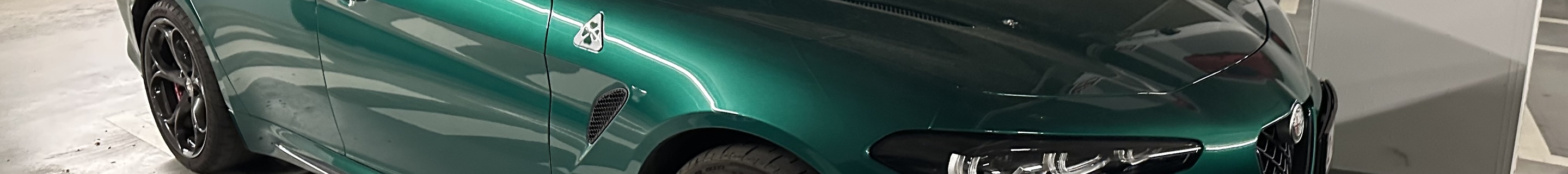 Alfa Romeo Giulia Quadrifoglio 2023