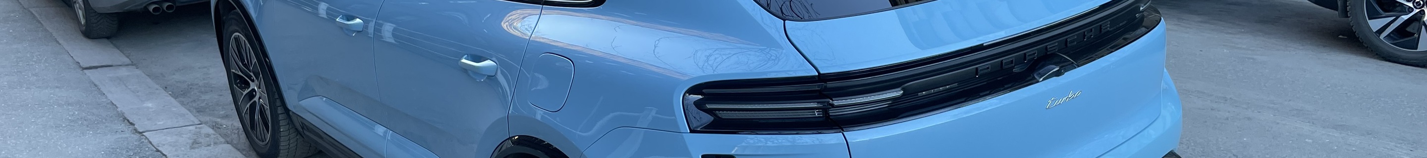 Porsche Macan EV Turbo