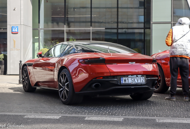 Aston Martin DB11