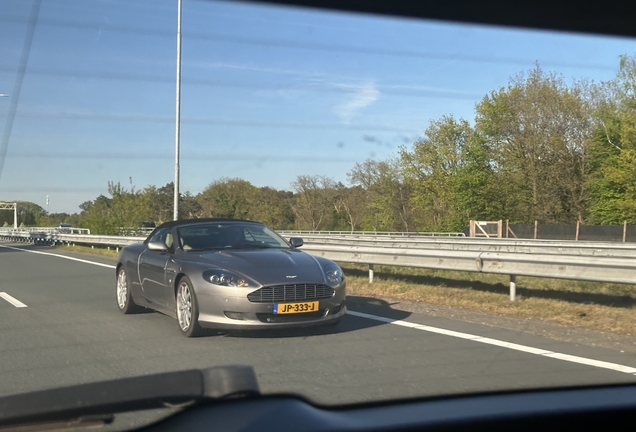 Aston Martin DB9 Volante