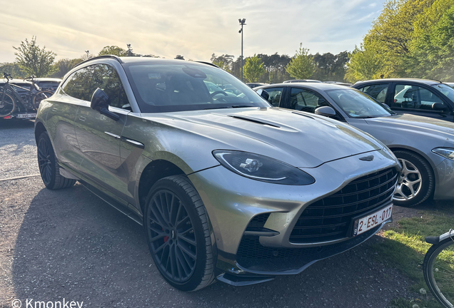Aston Martin DBX707