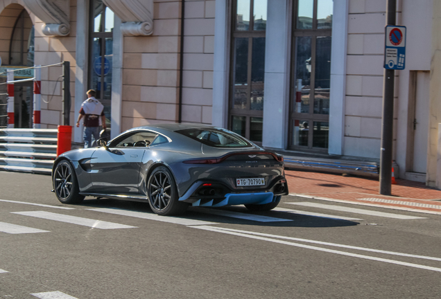 Aston Martin V8 Vantage 2018