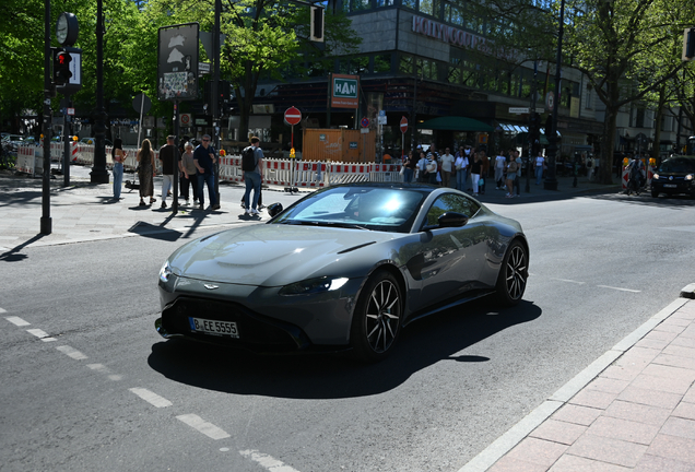 Aston Martin V8 Vantage 2018