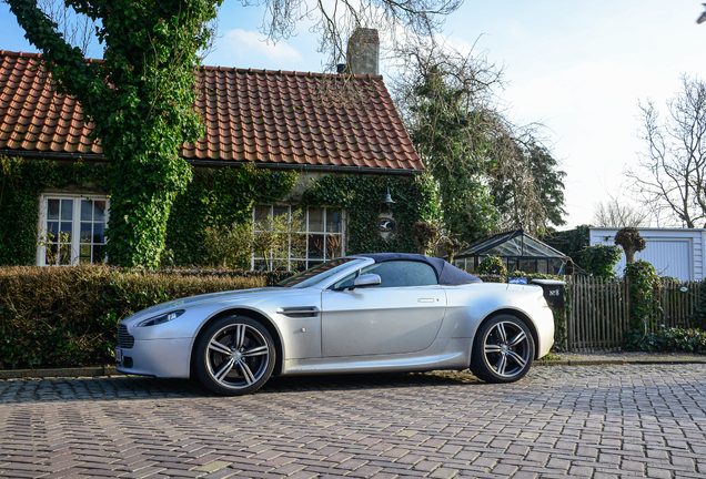 Aston Martin V8 Vantage N400 Roadster