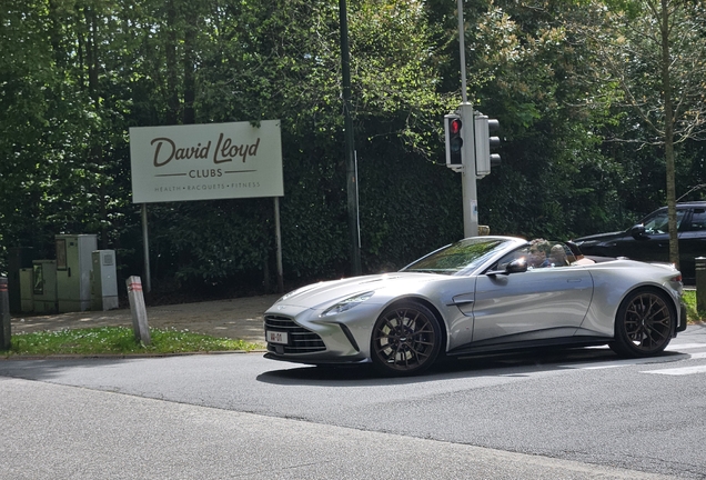 Aston Martin V8 Vantage Roadster 2025