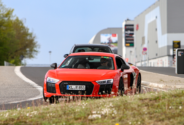 Audi R8 V10 Plus 2015