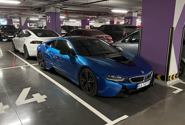 BMW i8