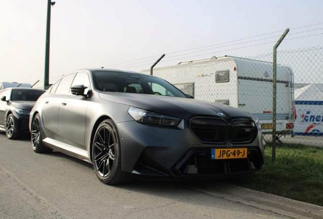 BMW M5 G90