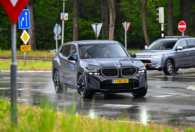 BMW XM G09