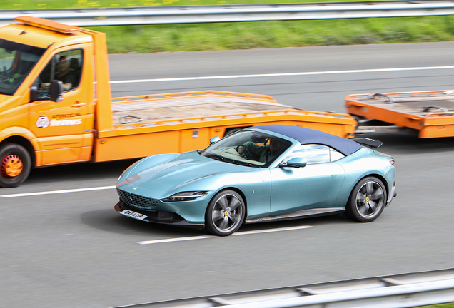 Ferrari Roma Spider