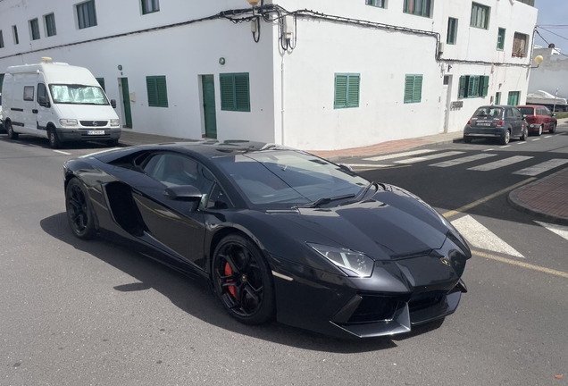 Lamborghini Aventador LP700-4