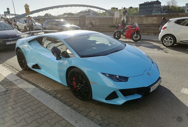 Lamborghini Huracán LP640-4 EVO