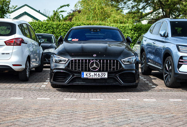 Mercedes-AMG GT 63 X290