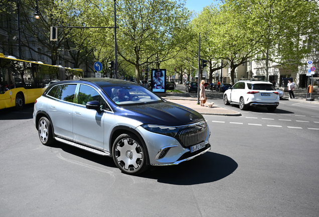 Mercedes-Maybach EQS 680 SUV