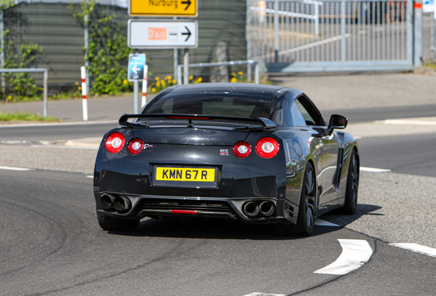 Nissan GT-R 2017