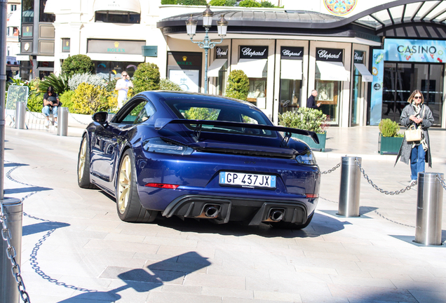 Porsche 718 Cayman GT4