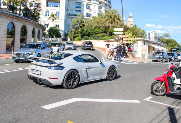 Porsche 718 Cayman GT4