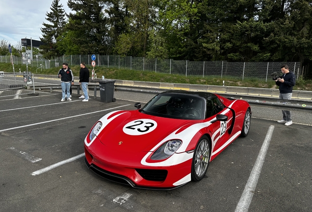 Porsche 918 Spyder Weissach Package