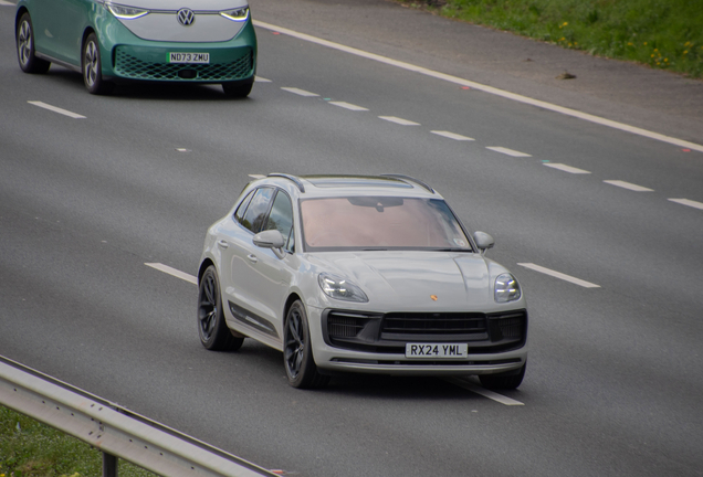 Porsche 95B Macan GTS MkIII