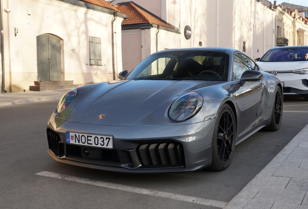 Porsche 992 Carrera 4 GTS MkII