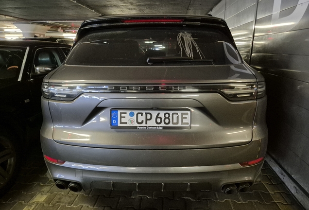 Porsche Cayenne Turbo S E-Hybrid