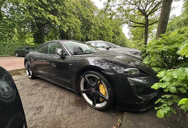 Porsche Taycan Turbo MkI