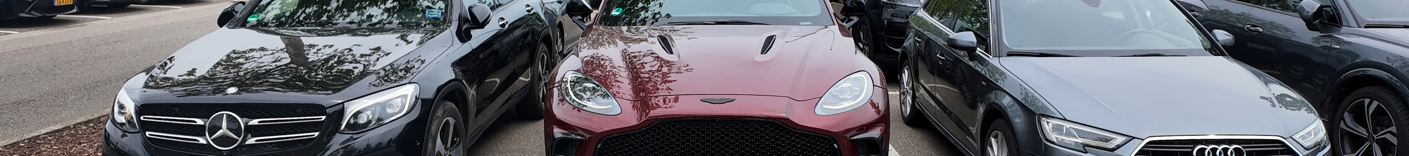 Aston Martin DBX S