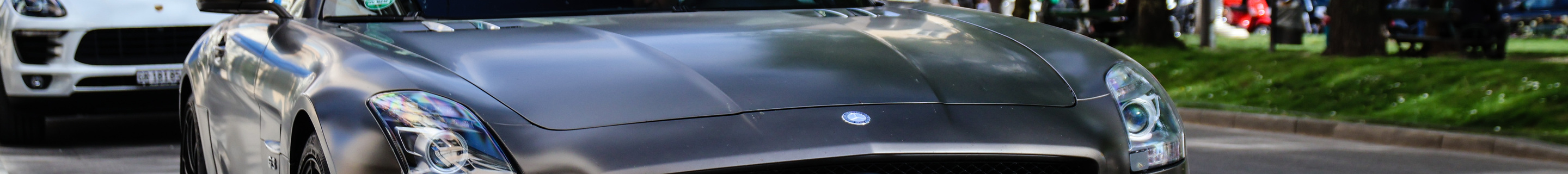 Mercedes-Benz SLS AMG Roadster