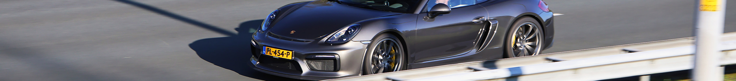 Porsche 981 Cayman GT4
