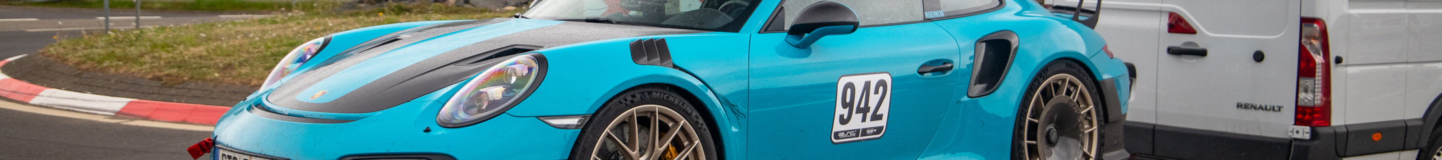 Porsche 991 GT2 RS Weissach Package Manthey Racing