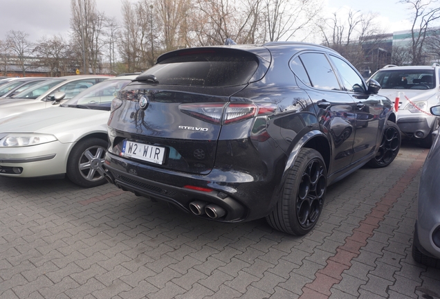 Alfa Romeo Stelvio Quadrifoglio 2023
