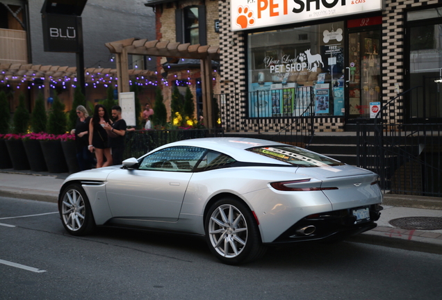 Aston Martin DB11