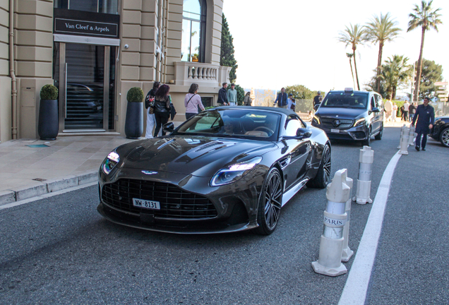 Aston Martin DB12 Volante