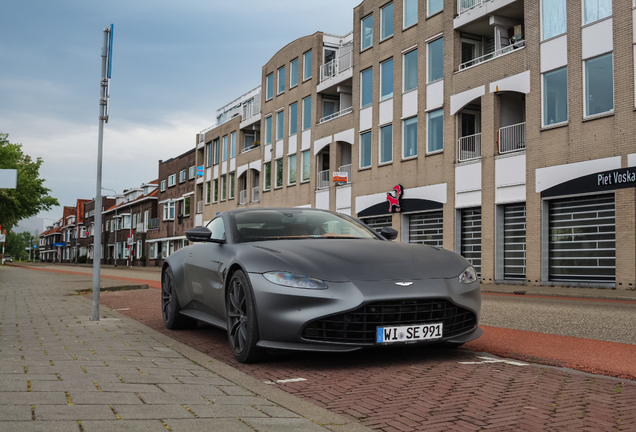 Aston Martin V8 Vantage 2018