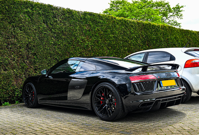 Audi R8 V10 Plus 2015