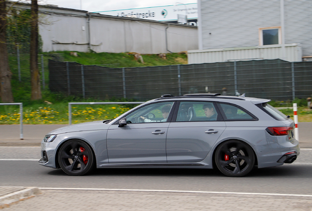 Audi RS4 Avant B9