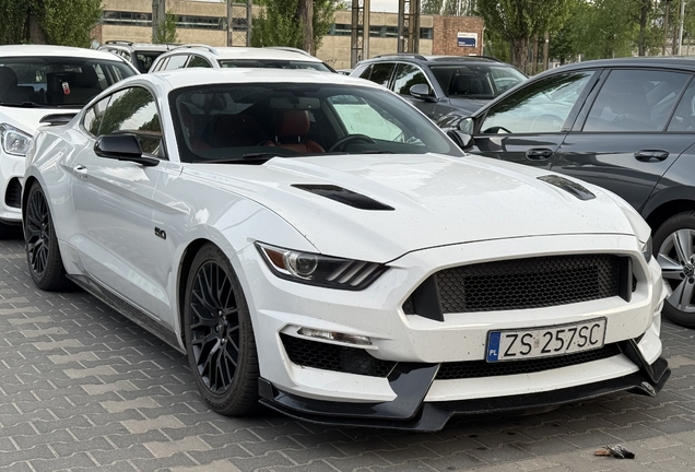 Ford Mustang GT 2015