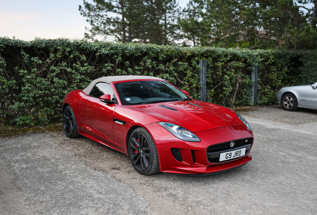 Jaguar F-TYPE S V8 Convertible