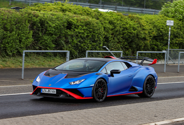 Lamborghini Huracán LP640-2 STO