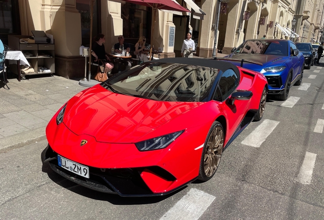 Lamborghini Huracán LP640-4 Performante Spyder