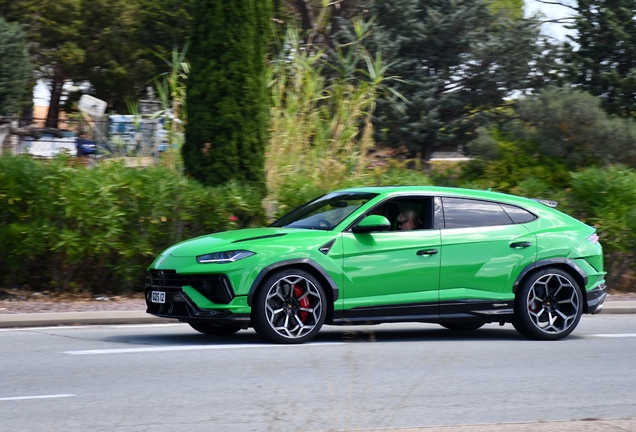 Lamborghini Urus Performante
