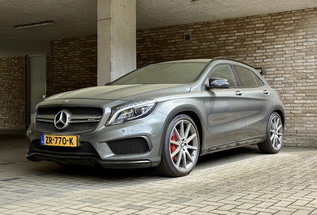 Mercedes-AMG GLA 45 X156