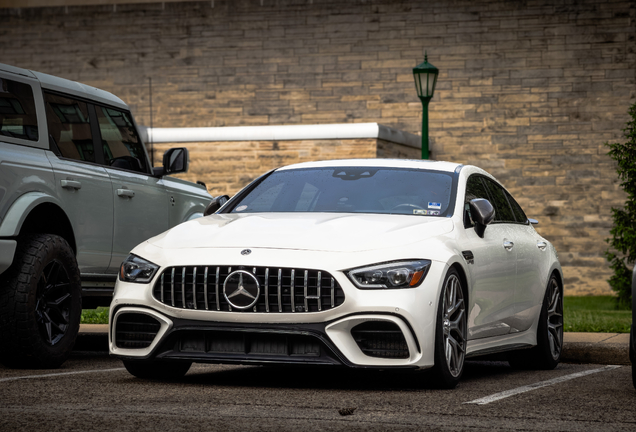 Mercedes-AMG GT 63 S X290