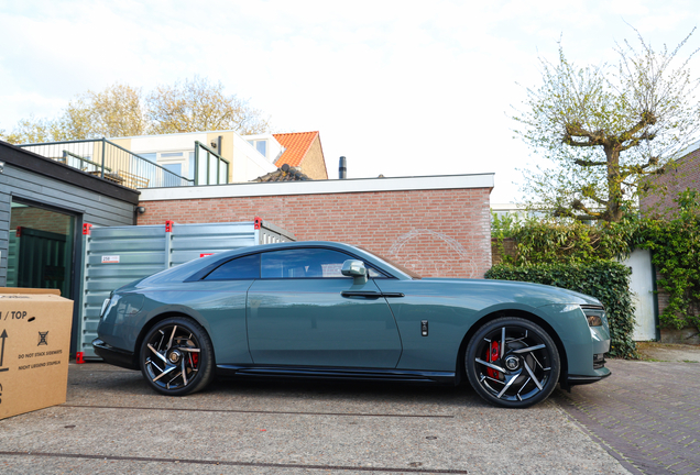 Rolls-Royce Spectre Black Badge