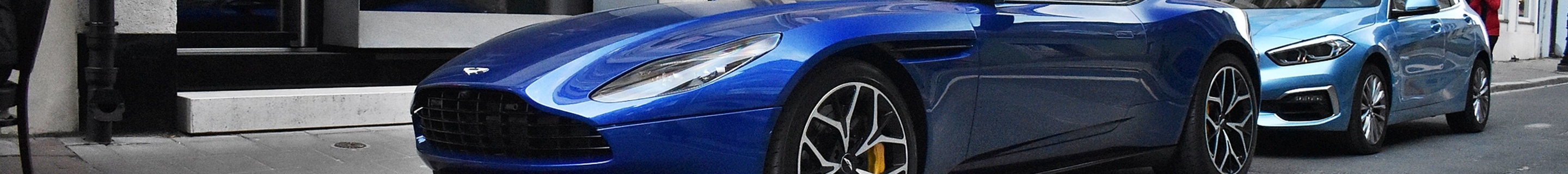 Aston Martin DB11 V8 Volante