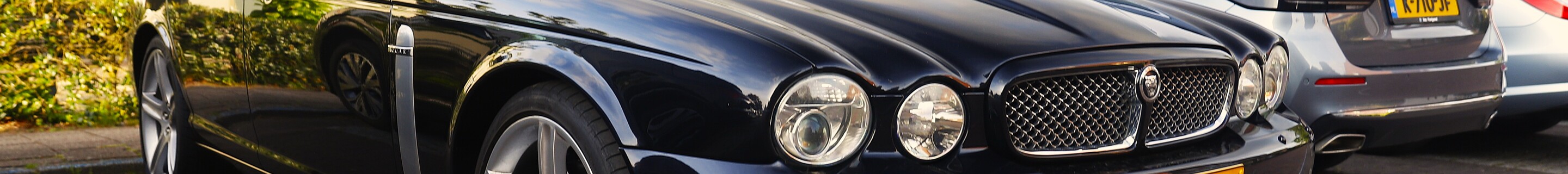 Jaguar XJR
