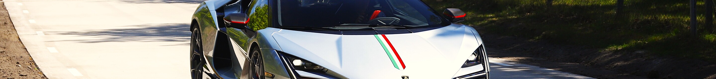 Lamborghini Revuelto