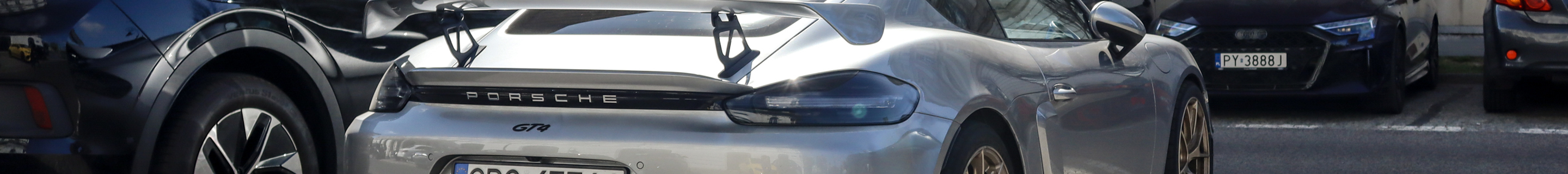 Porsche 718 Cayman GT4