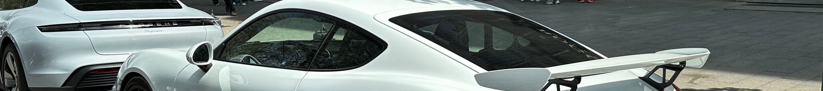 Porsche 981 Cayman GT4